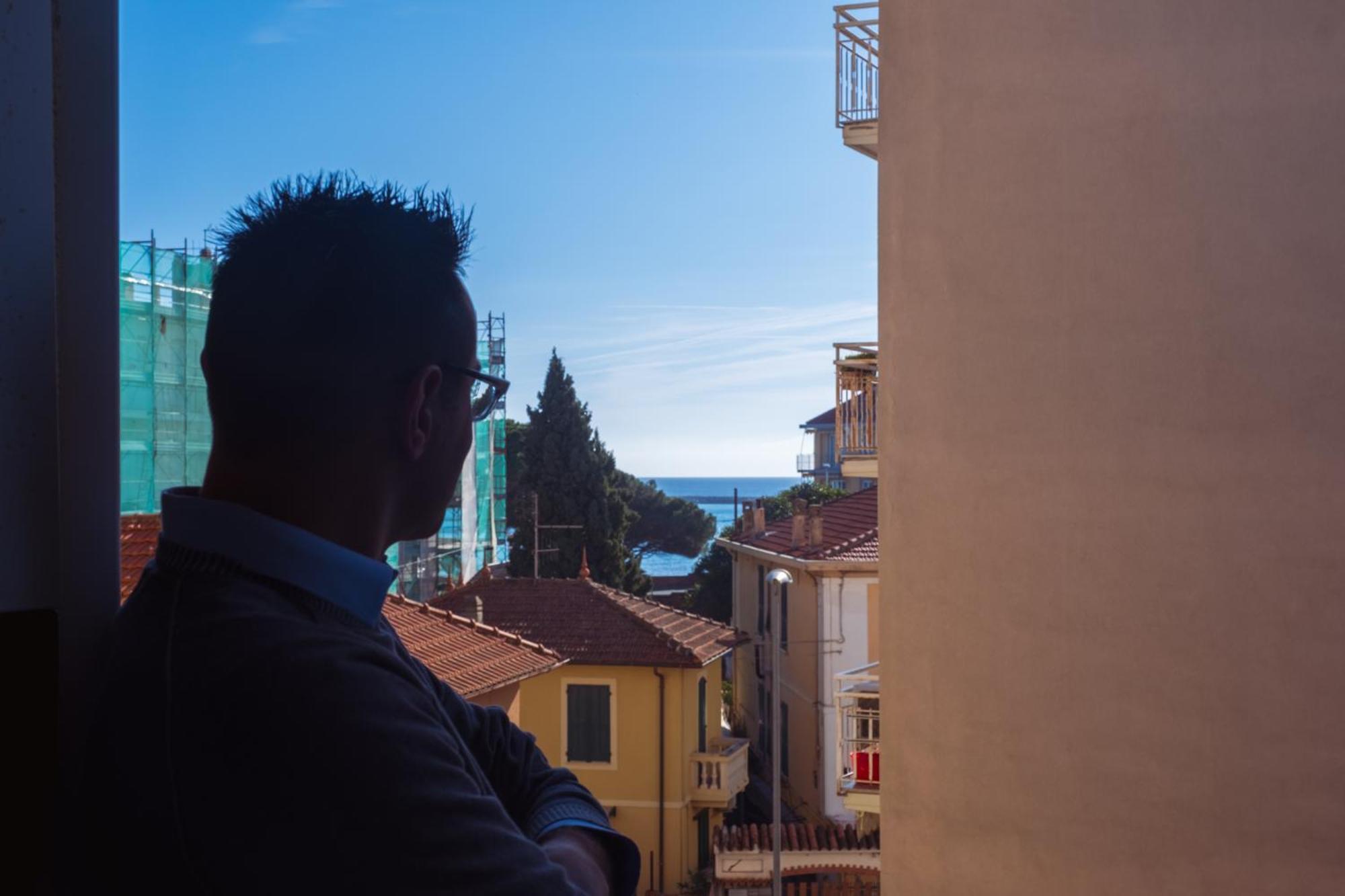 Il Golfo Di Diana Lejlighed Diano Marina Eksteriør billede